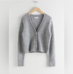 & Other Stories Light Gray V-Neck Fuzzy Cropped Cardigan